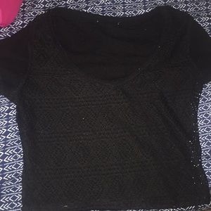 Black t-shit crop top